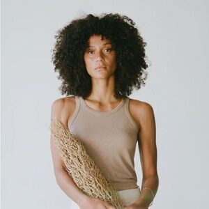 OZMA BOY TANK(Regen Silk Noil Jersey)Tea